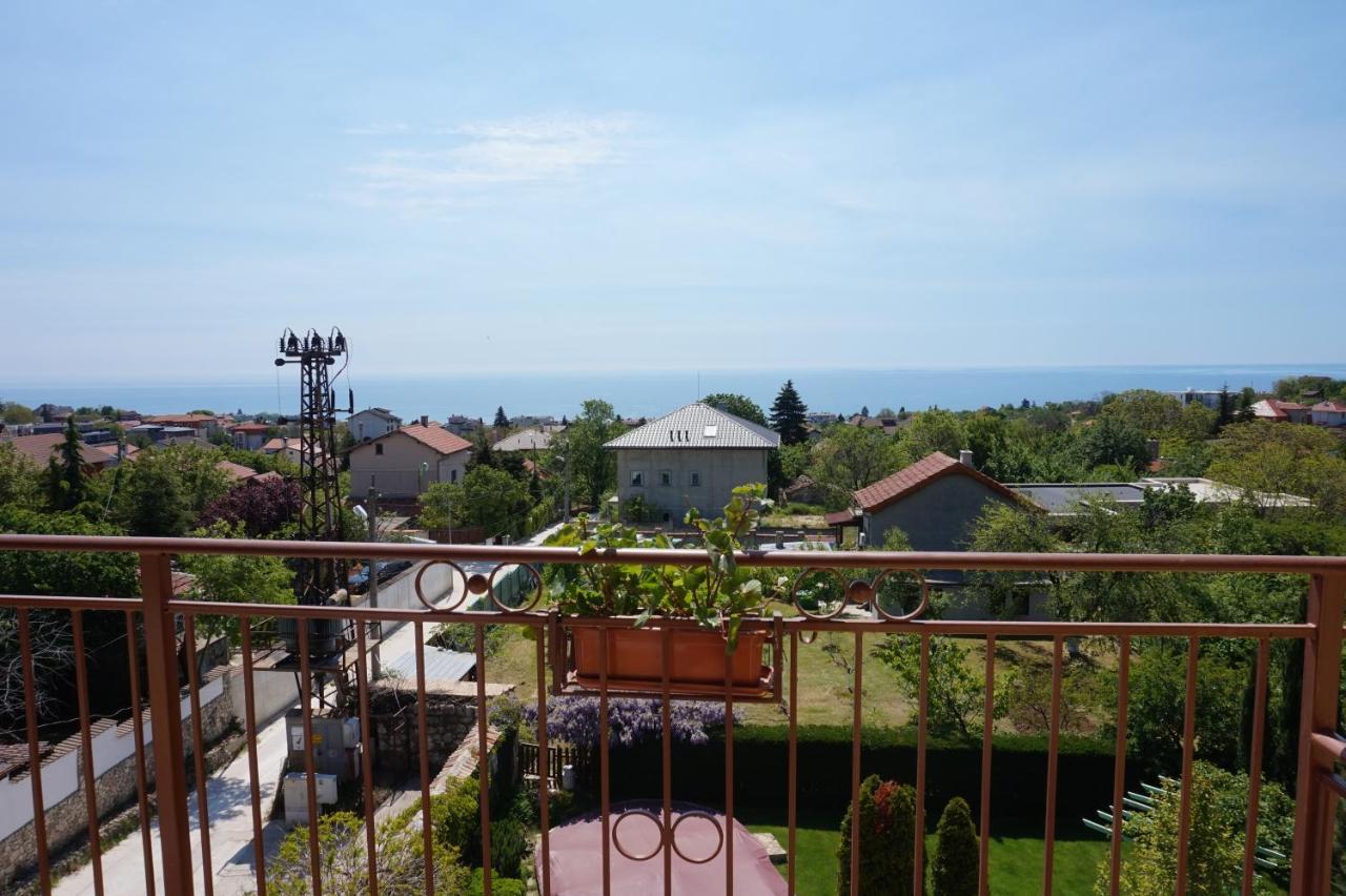 Margarita Hotel Warna Exterior foto