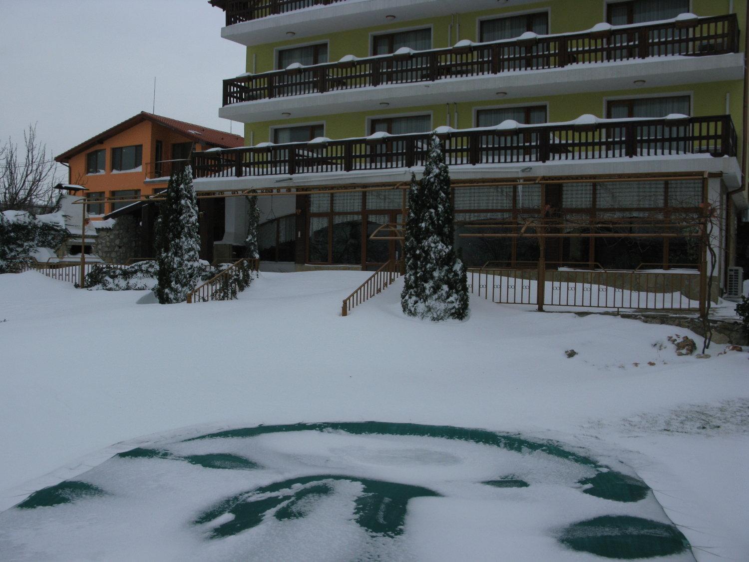 Margarita Hotel Warna Exterior foto